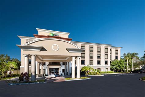 holiday inn express bartow fl.